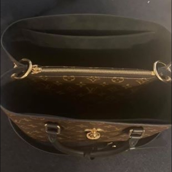 Monogram Authentic Louis Vuitton medium size tote - Picture 4 of 8